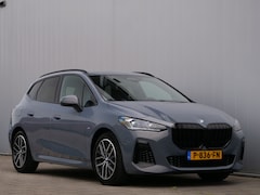 BMW 2-serie Active Tourer - 136pk M-Sport Automaat 218i Trekhaak / 18 Inch / camera