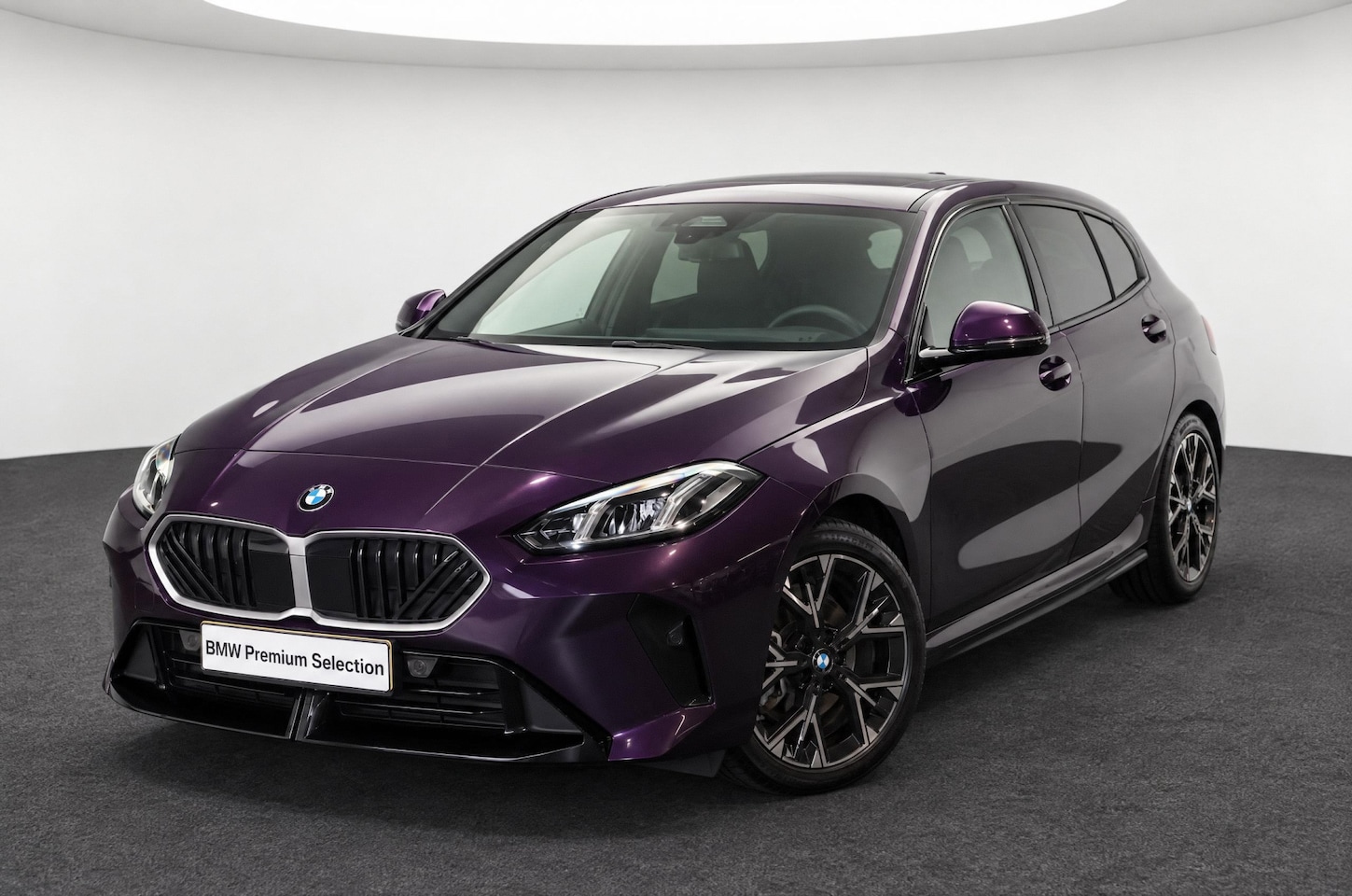 BMW 1-serie - 120 M Sport Automaat / Sportstoelen / Achteruitrijcamera / M Adaptief onderstel / Stuurver - AutoWereld.nl