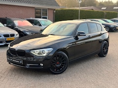 BMW 1-serie - 114i EDE Corporate Lease Edition Sport|Nieuwe Ketting + Klepseals|Navigatie|Cruise control