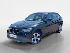 BMW X1 - sDrive18i Executive *Automaat*Cruise Control*Stoelverwarming*L.M. Velgen*In Nette Staat