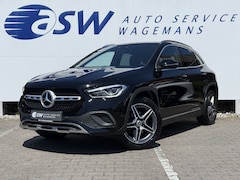 Mercedes-Benz GLA-Klasse - 200 Business Solution Luxury | Trekhaak | Ambient Light | LED | 18 inch