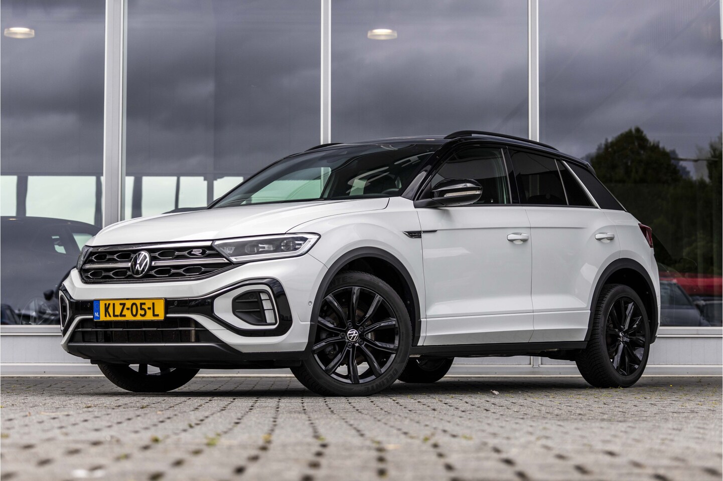 Volkswagen T-Roc - 1.5 TSI R-Line | Ergo-stoel | Camera | Carplay - AutoWereld.nl