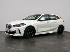 BMW 1-serie - 118i High Executive M-Sport | Model M Sport | Glazen panoramadak | DAB-tuner | HiFi System
