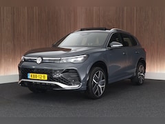 Volkswagen Tiguan - 1.5 272pk eHybrid R-Line Edition Trekhaak Camera Keyless Massage Virtual Cockpit Panoramad