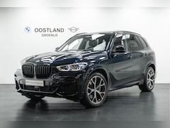 BMW X5 - xDrive45e M Sport Automaat / Trekhaak / Panoramadak / Keyless Entry / Laserlight / Head-Up