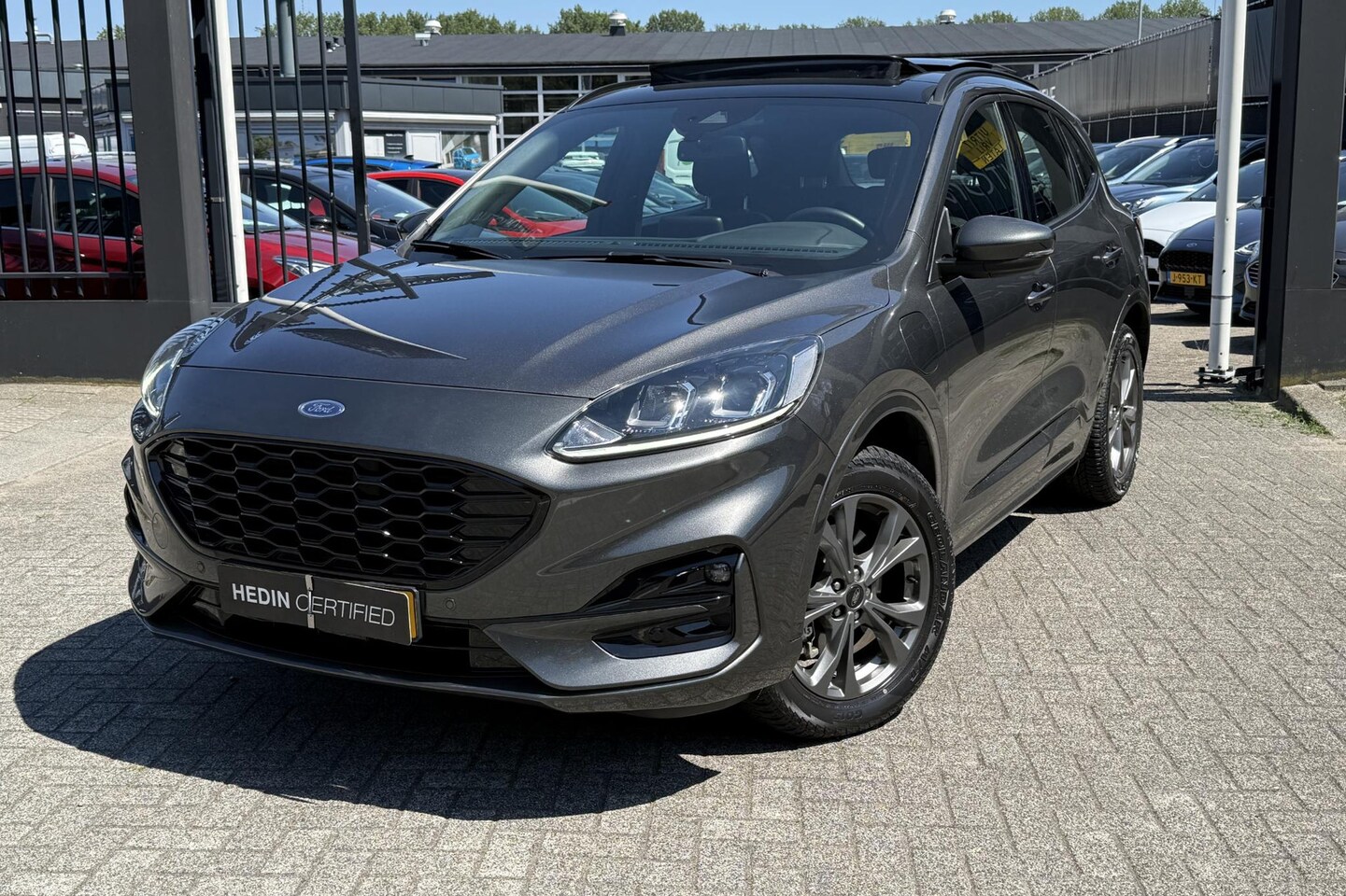 Ford Kuga - 2.5 PHEV ST Line | Panorama dak | Cruise control | Adaptieve koplampen | - AutoWereld.nl