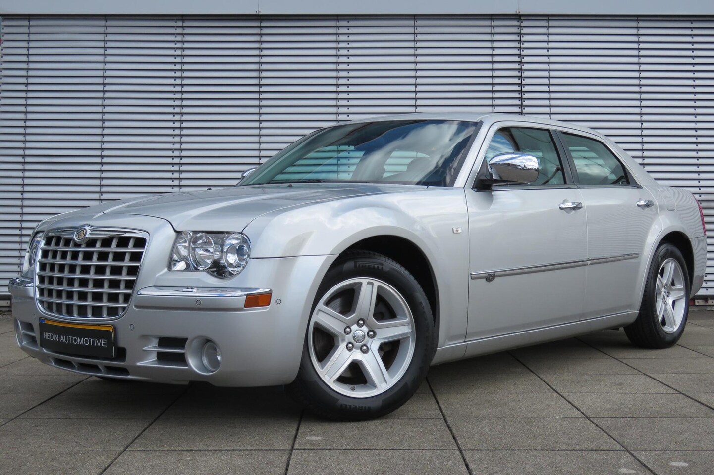Chrysler 300C - 2.7 V6 Platinum Uniek, 1e eigenaar in NIEUWSTAAT 39000 KM ! | Ton Peters 06-53955459. - AutoWereld.nl