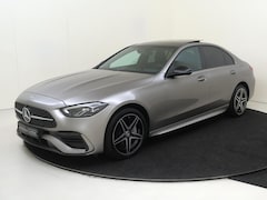 Mercedes-Benz C-klasse - 300 e AMG Line /Panoramadak /Nightpakket /Winterpakket /Sfeerverlichting