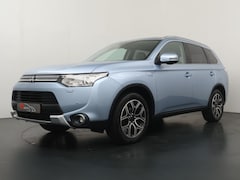 Mitsubishi Outlander - 2.0 PHEV Business Edition - Navigatie - Climate Control - Lichtmetalen velgen