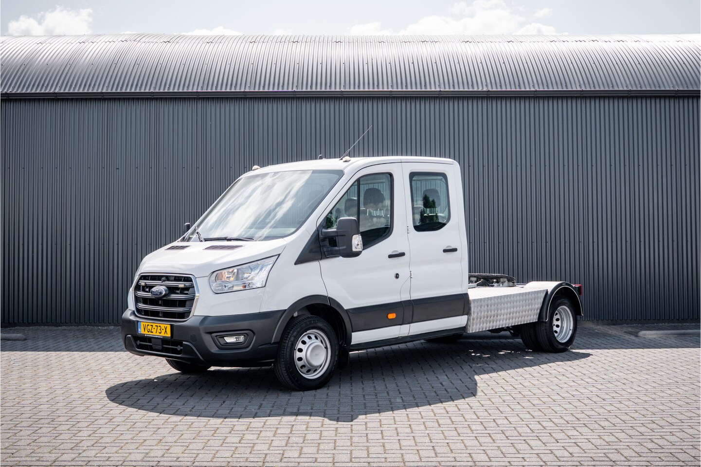 Ford Transit - **2.0 EcoBlue BE-Trekker | N1 | 6-Zits | 170 PK | Cruise | Airco** - AutoWereld.nl