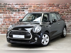 MINI Cooper - Hatchback Business 3 deurs / Navigatiesysteem / Airconditioning / Cruise Control / Bluetoo