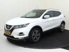 Nissan Qashqai - 1.3 DIG-T N-Connecta | Navigatie | Trekhaak | Achteruitrijcamera | Panoramadak