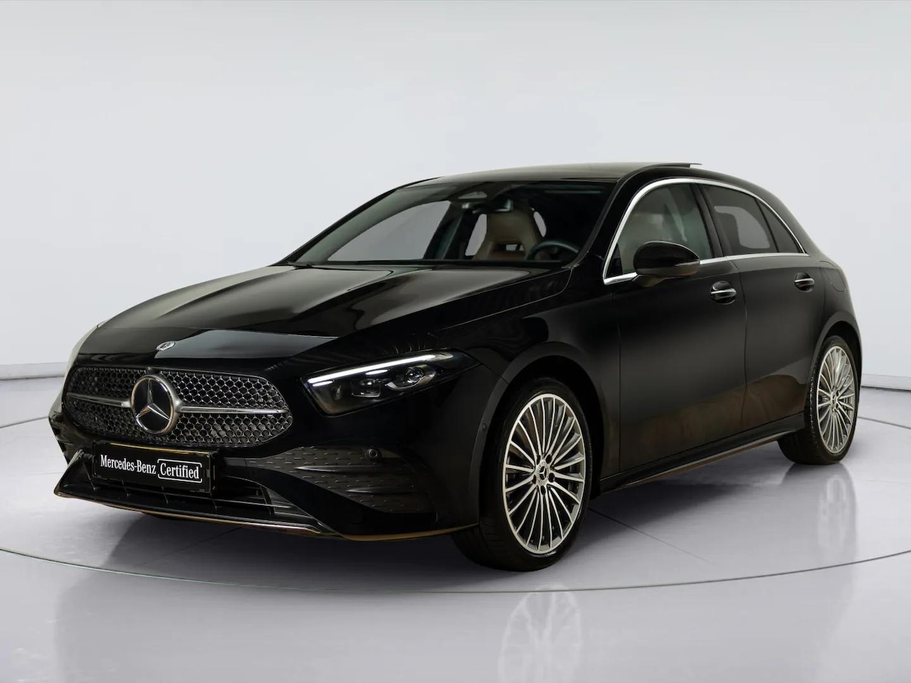 Mercedes-Benz A-klasse - Hatchback 250 e Business Solution AMG Panorama dak - AutoWereld.nl