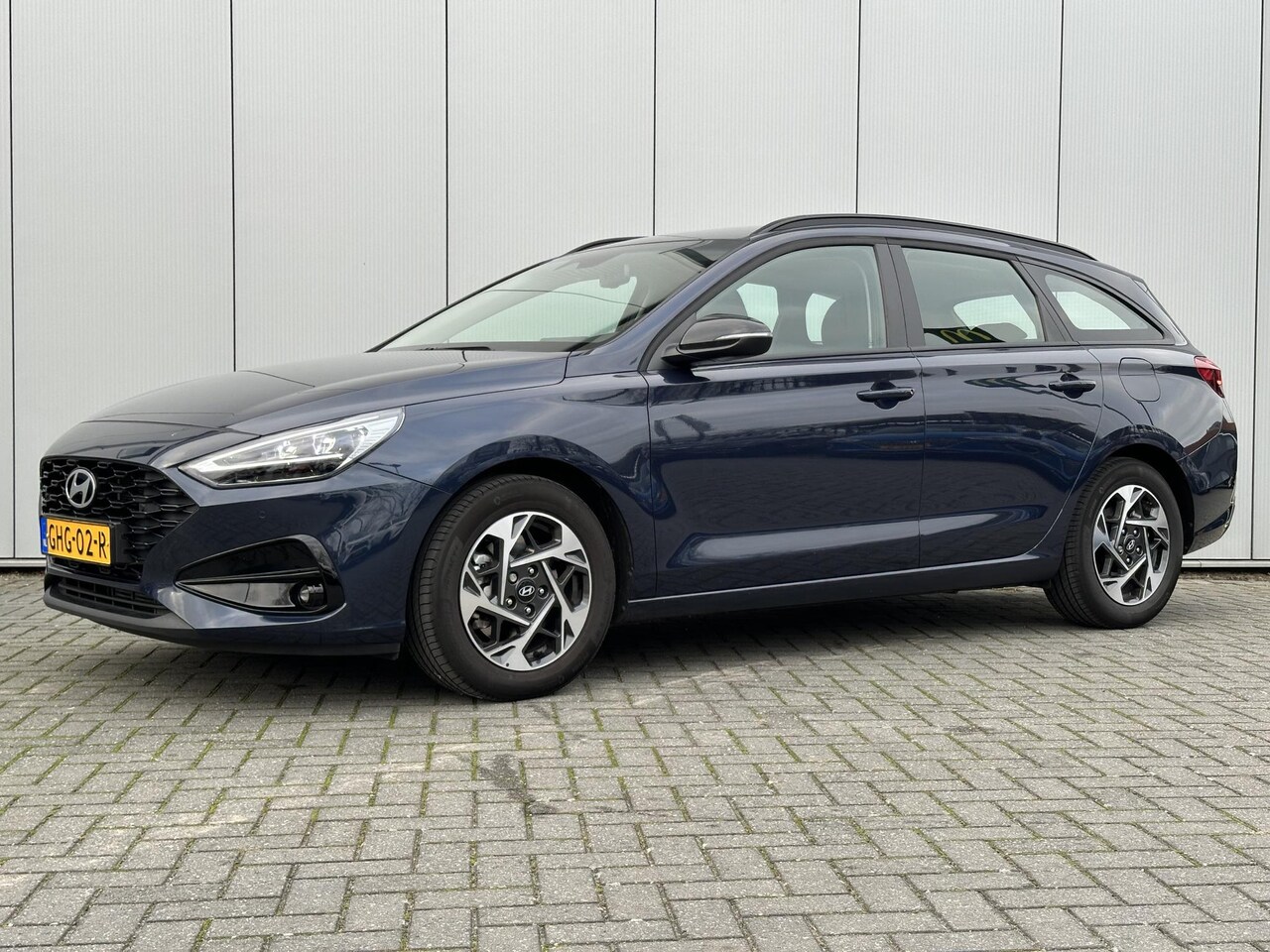 Hyundai i30 Wagon - 1.0 T-GDi MHEV Comfort / Demo Deal / Navigatie / Climate & Cruise Control / 8 Inch Multime - AutoWereld.nl