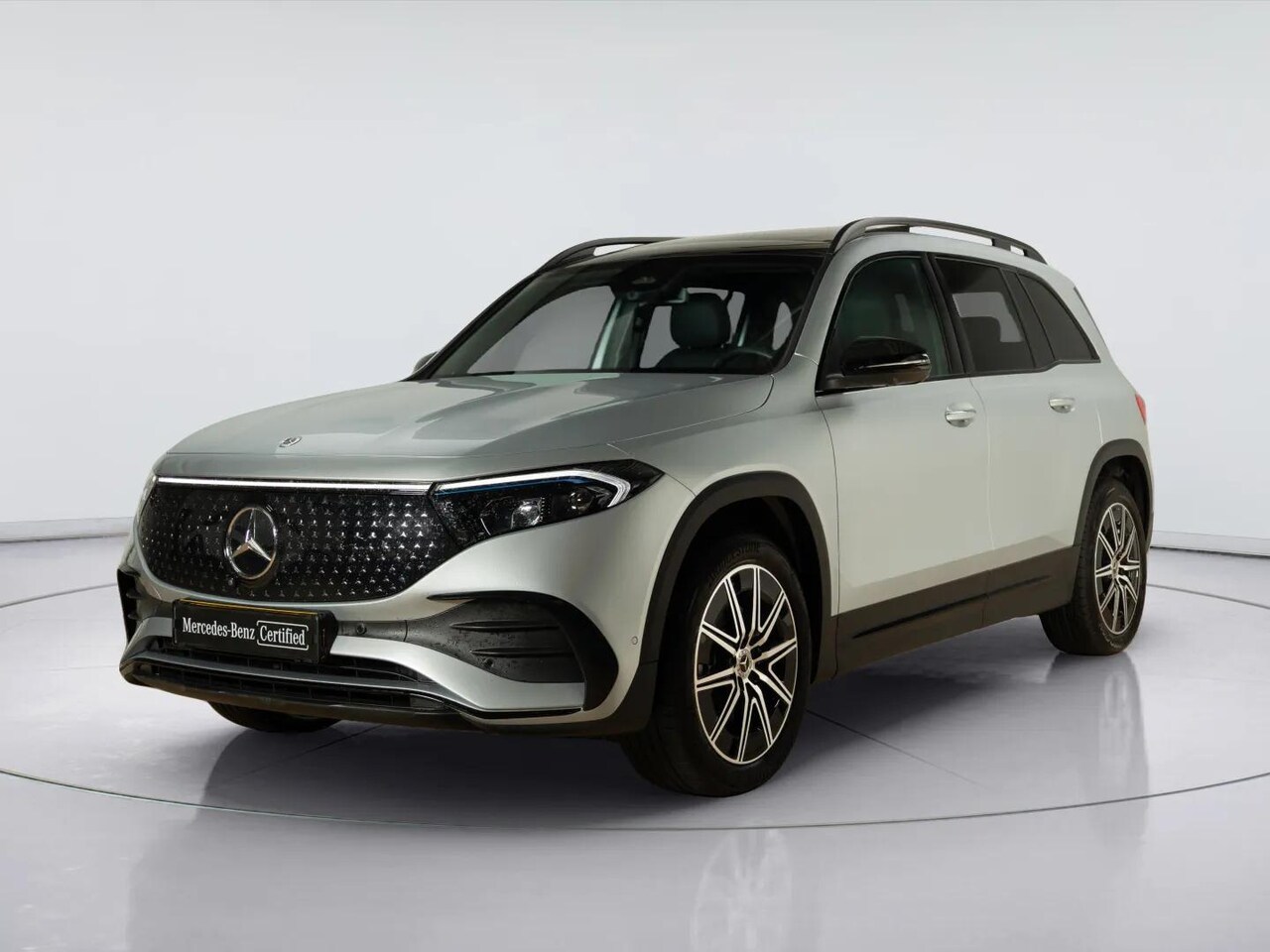 Mercedes-Benz EQB - 250+ Business Solution AMG 71 kWh | Panorama dak - AutoWereld.nl