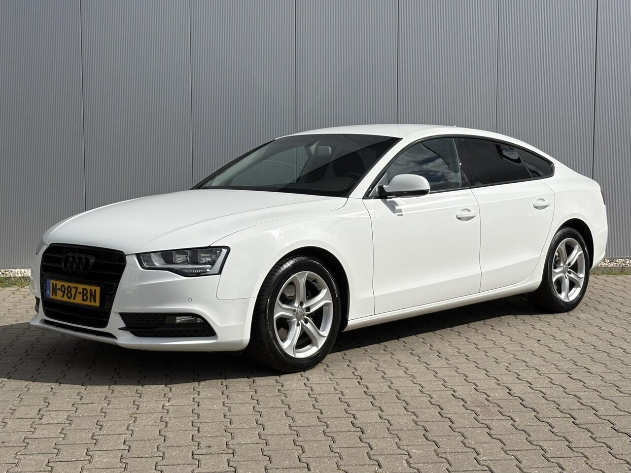 Audi A5 Sportback - 1.8 TFSI Business Edition / Trekhaak Geremd 1.500 kg / Navigatie / Cruise control / Airco - AutoWereld.nl