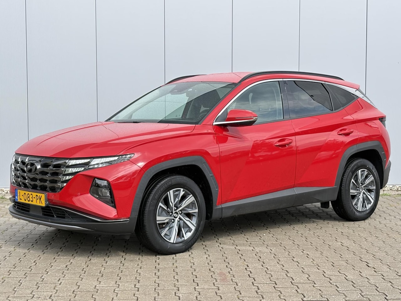 Hyundai Tucson - 1.6 T-GDI HEV Comfort / Navigatie / Cruise control / Voorstoelen verwarmd / Apple CarPlay/ - AutoWereld.nl