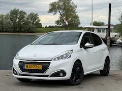 Peugeot 208 - 1.2 PureTech Allure | Navi | Stoelverw.| PDC