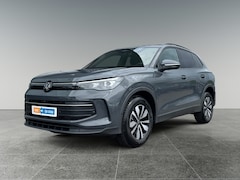 Volkswagen Tiguan - 1.5 eHybrid Life Edition Dodehoeksensoren | 360 graden camera 'Area View' | Elektrisch bed