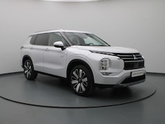 Mitsubishi Outlander - 306pk PHEV First Edition Apple Carplay/Android Auto | Climate