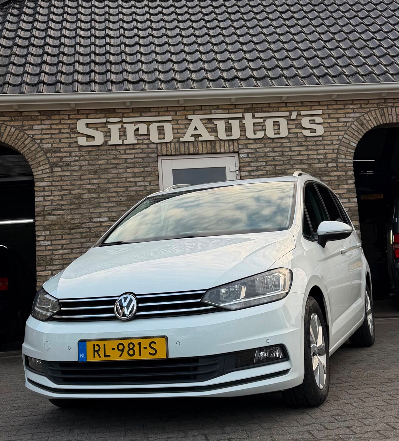 Volkswagen Touran - 1.4 TSI Bj 2018 7 persoons van eerste eigenaar - AutoWereld.nl