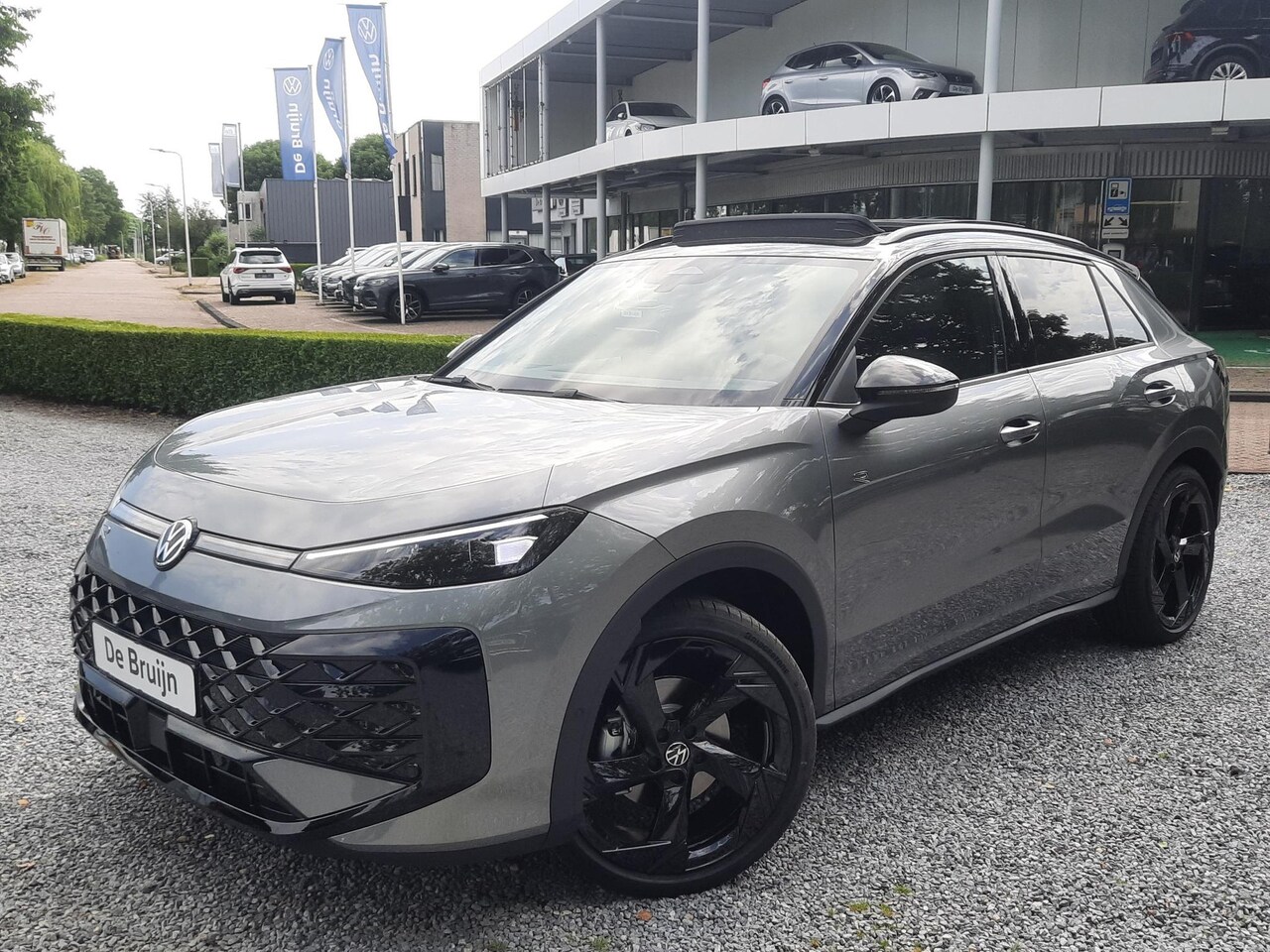 Volkswagen T-Roc - 150pk DSG R-Line Blackstyle (Pano,Trekh,20",5j gar) - AutoWereld.nl