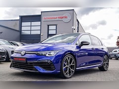 Volkswagen Golf - 2.0 TSI R 4Motion | Head up | Carbon | Akrapovic | HarmanKardon | 320 PK | Adaptief | Pano