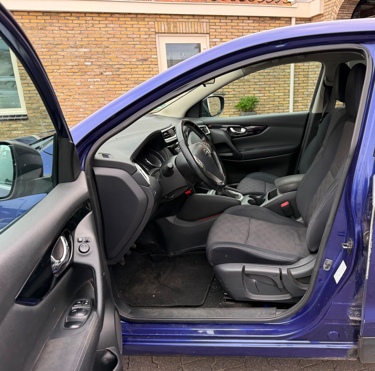 Nissan Qashqai - 1.5 dCi Acenta Bj 2015 weinig kilometers - AutoWereld.nl