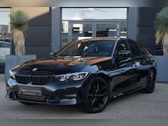 BMW 3-serie - 320i High Executive | 184 PK | Leder | Navigatie | Cruise control | Parkeersensoren | 3-se
