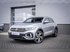 Volkswagen T-Roc - 1.5 TSI R-Line | Achteruitrijcamera | R-Line exterieur | Trekhaak met afneembare kogel