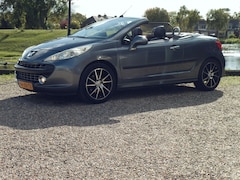Peugeot 207 CC - 1.6-16V T Féline - Airco - Carplay - Leer interieur LEES TEKST