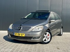 Mercedes-Benz B-klasse - 200 PANO AUT CARPLAY AIRCO