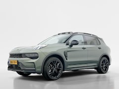 Lynk & Co 01 - 1.5 More | Panoramadak | Trekhaak | Dodehoeksensoren