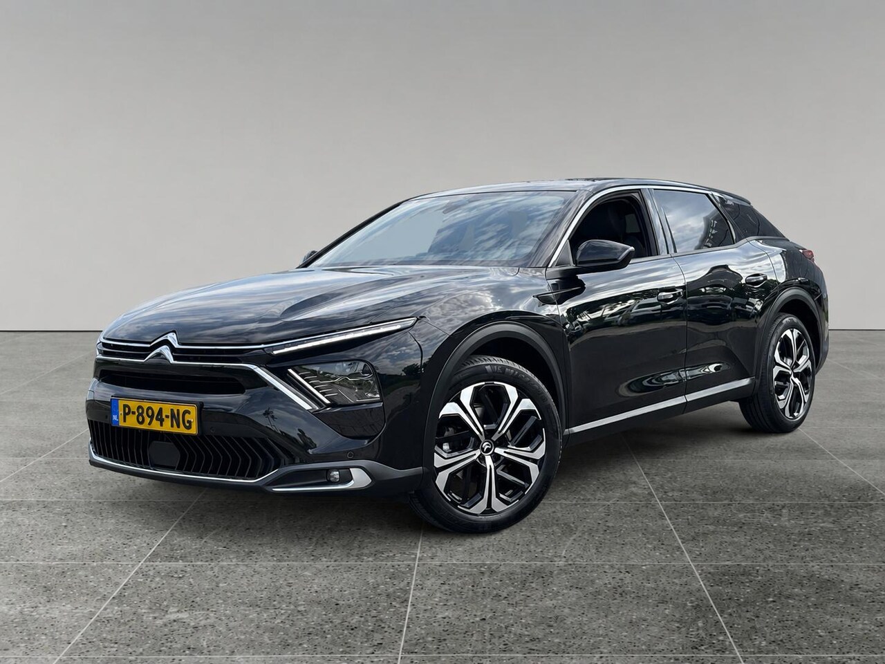 Citroën C5 X - Shine Business Plus 1.2 Turbo 130pk EAT8 | LEDER | STUURVERW. | KEYLESS ENTRY | HUD | CAME - AutoWereld.nl