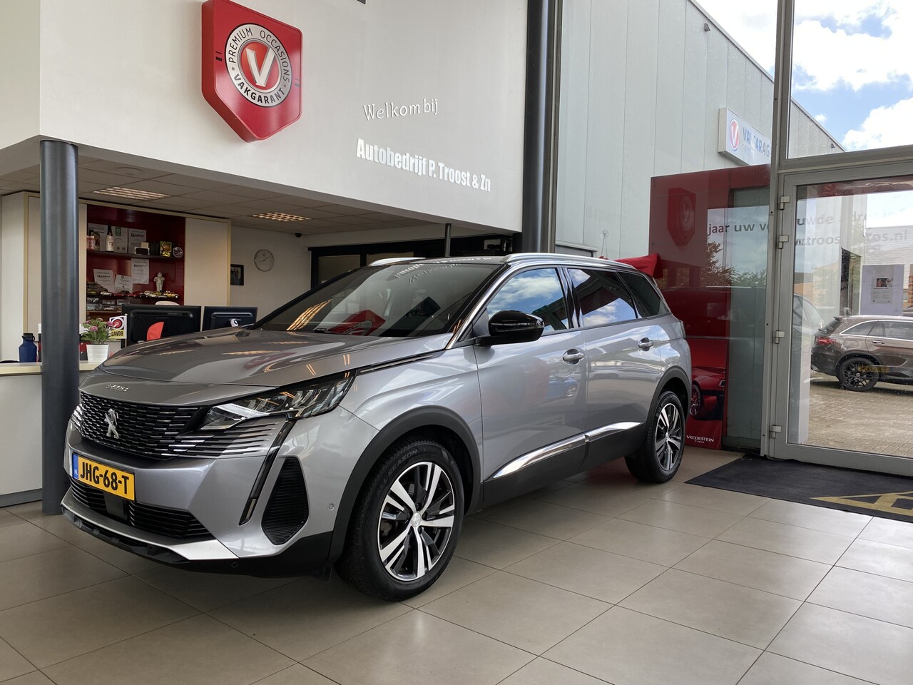Peugeot 5008 - 1.2 PureTech Active Pack Business 1.2 PureTech Active Pack Business,7 Zitplaatsen,Navigatie,Climate Control,Multifunctioneel - AutoWereld.nl