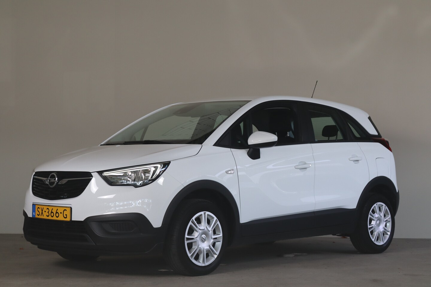Opel Crossland X - 1.2 Turbo Online Edition NL-Auto!! Apple Car-Play I Airco I Cruise - AutoWereld.nl