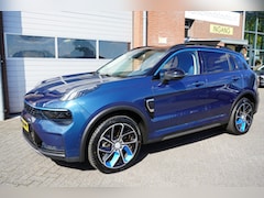 Lynk & Co 01 - 1.5 261PK NL AUTO DEALER ONDERHOUDEN 4X ZGAN BANDEN 20X OP VOORRAAD 360CAMERA 6, 6KWH LADE