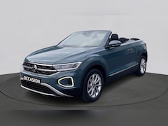 Volkswagen T-Roc Cabrio - 1.5 TSI 150pk DSG Style Cabriolet | Stoelverwarming | Camera | Acc | Keyless
