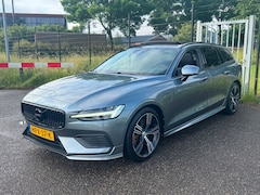 Volvo V60 - 2.0 T8 390PK Recharge AWD R-Design Panodak LED Trekhaak 19inch