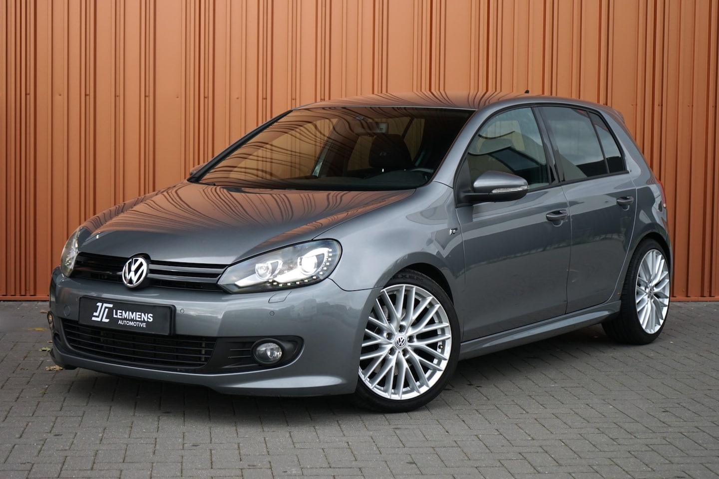 Volkswagen Golf - 1.4 TSI R-line 160PK Led Xenon Dynaudio Clima Stoelverw. Bluetooth - AutoWereld.nl