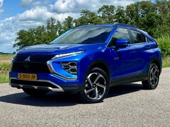 Mitsubishi Eclipse Cross - 2.4 PHEV Intense+ Automaat Camera Leder-Alcantara Navi 188PK NAP