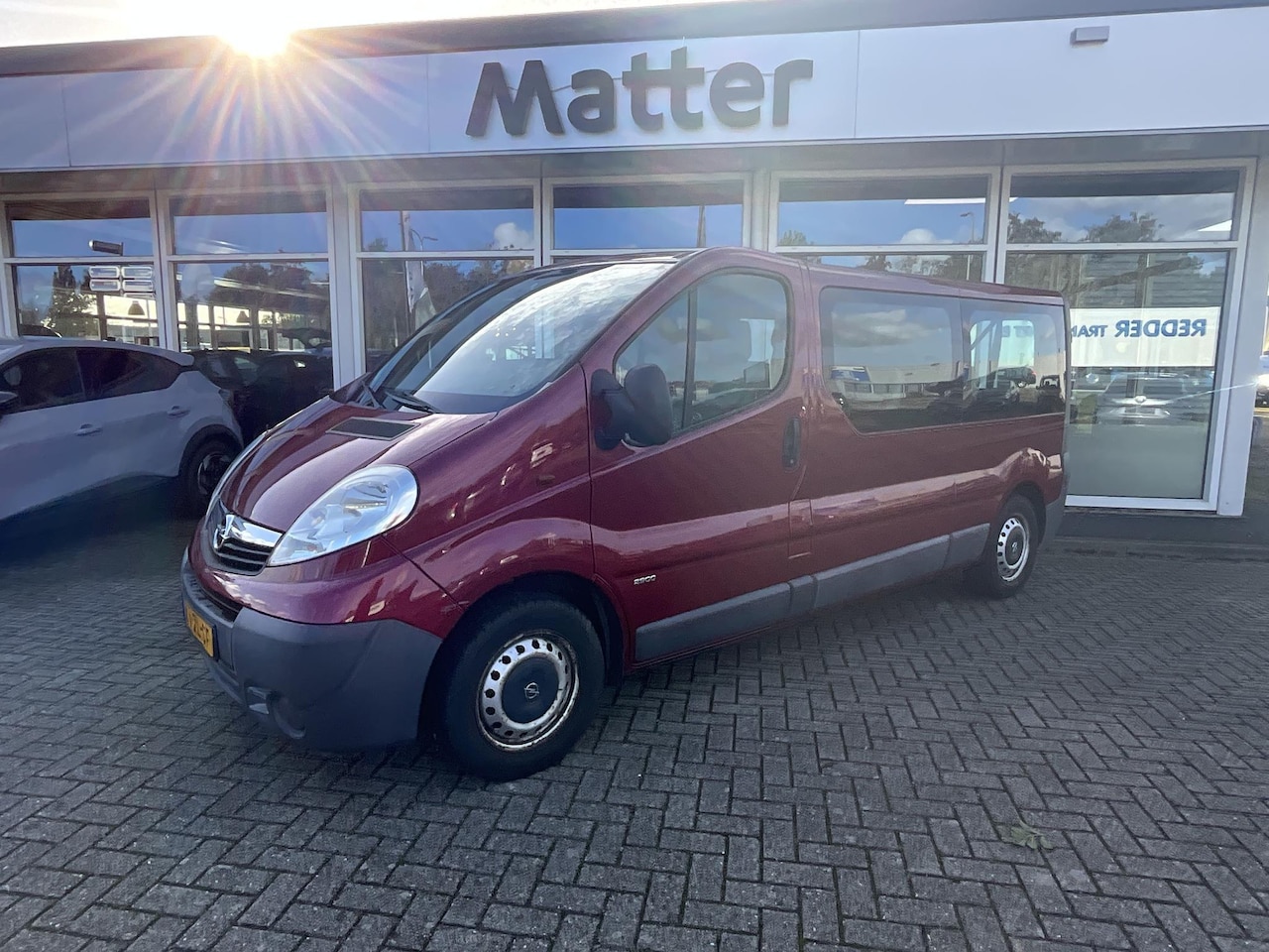 Opel Vivaro Combi - 2.0i L2H1 Benzine - AutoWereld.nl