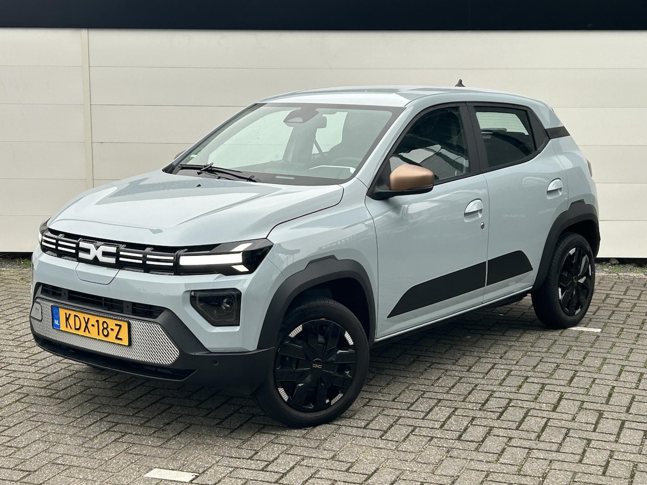 Dacia Spring - Extreme 100 24.3 kWh | Navigatie | Camera | Apple & Android Carplay | Cruise control | Cli - AutoWereld.nl