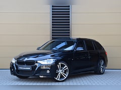 BMW 3-serie Touring - 320i High Exe * M-Pakket * Trekhaak * Comforttoegang * Panoramadak * 19 Inch Lm