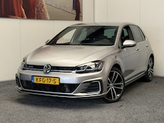 Volkswagen Golf - 1.4 eHYBRID GTE (SOH 92, 6%) NAVIGATIE ADAPTIVE CRUISE CONTROL CLIMATE CONTROL APPLE CARPL