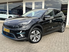 Kia e-Niro - DynamicPlusLine 64 kWh | Schuif-kanteldak | SOH 99% | Keyless | Adapt. Cruise | Apple/Andr