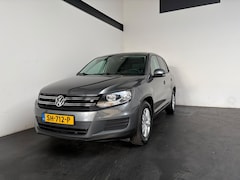Volkswagen Tiguan - 1.4 TSI Sport&Style. Navi. Stoelverwarming