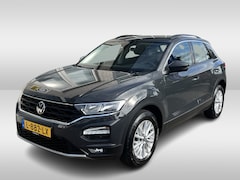 Volkswagen T-Roc - 1.0 TSI Style / PARK. SENSOREN/ APP CONNECT/ ADAPT. CRUISE/ LANE ASSIST/ NAVI/ DAB/ AIRCO/