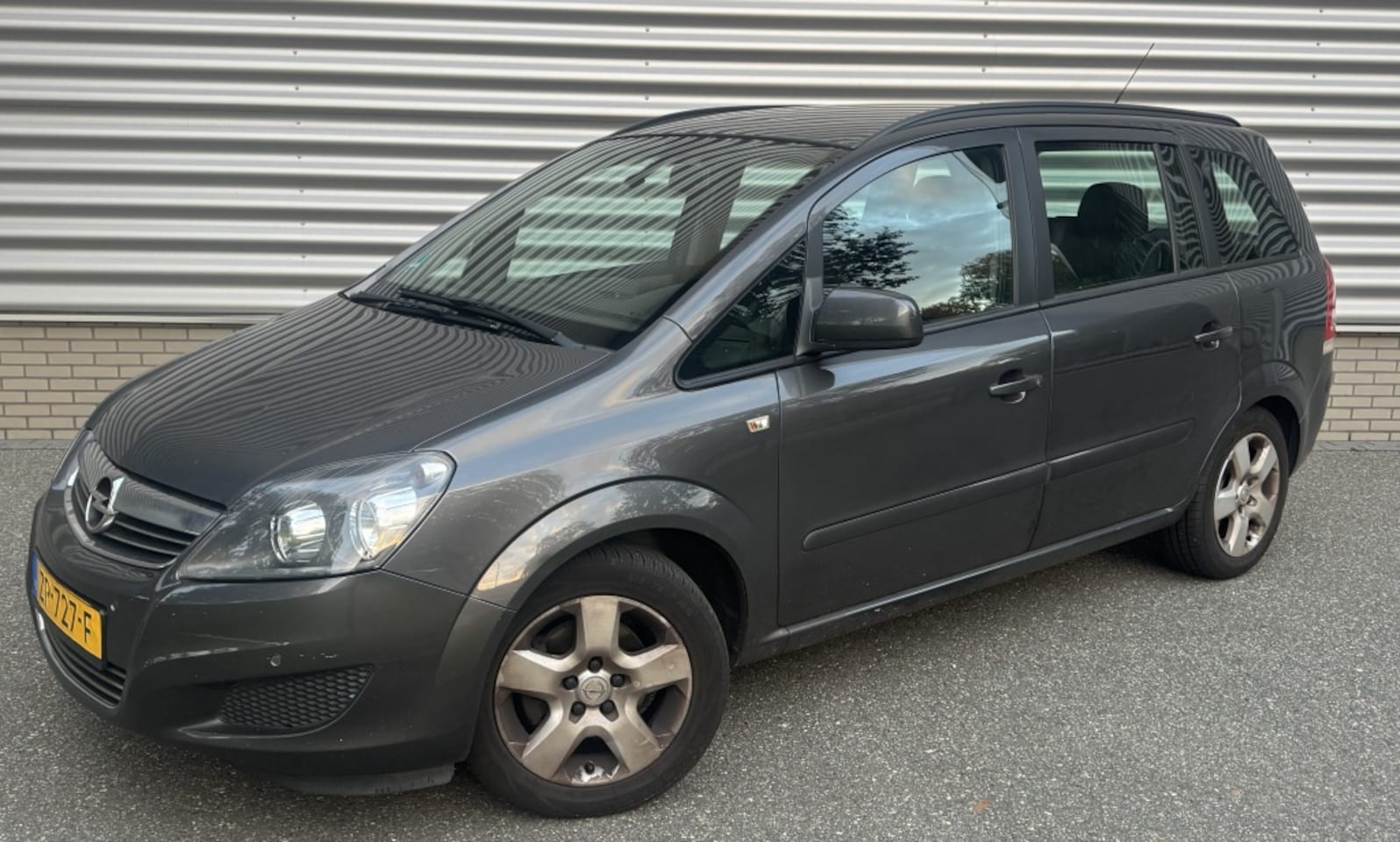 Opel Zafira - 1.6 111 y. Ed. Airco - AutoWereld.nl