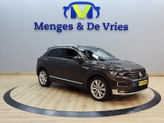 Volkswagen T-Roc - 2.0 TSI 4Motion Sport Airco ECC | Virtual | Stoel\Stuur Verwarming | Trekhaak | Camera | A